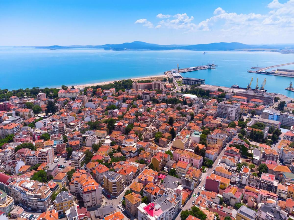Salt Lake Aparthotel Pomorie Exteriör bild